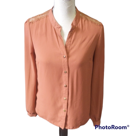 LAST CHANCE! Forever 21 Tan Button Down Long Sleeve Blouse S - Picture 1 of 7